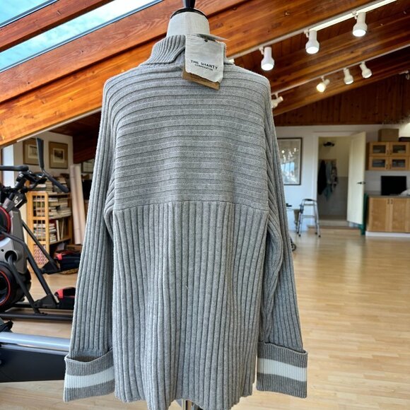 Shanty Sweater NWT Large ~ Heavy and well made - Picture 6 of 10